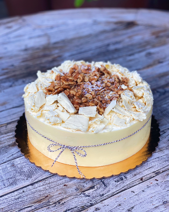 WALNUTS & DULCE DE LECHE CAKE