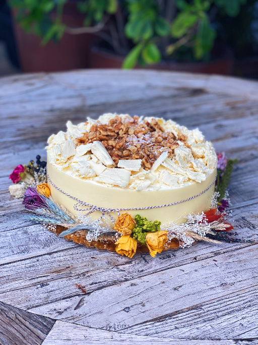 WALNUTS & DULCE DE LECHE CAKE