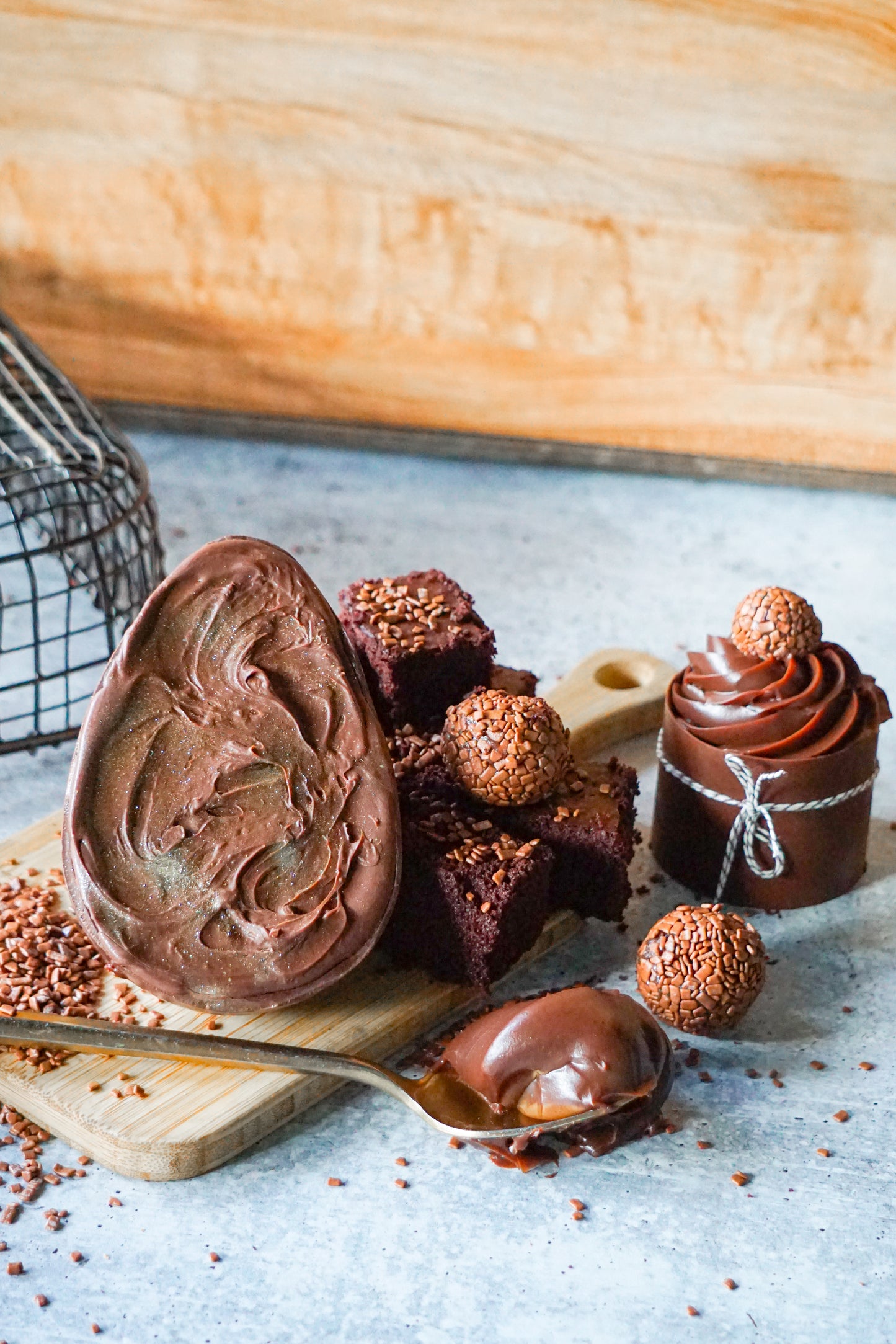 HALF EGG 330G CLASSIC BRIGADEIRO